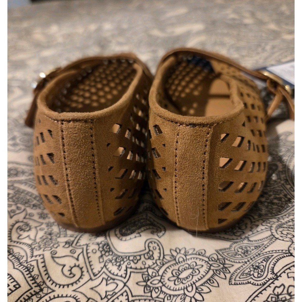 Universal Thread Brown Laser Cut Mary Jane Flats Faux Suede Buckle Shoes Sz 8.5 - Picture 5 of 8